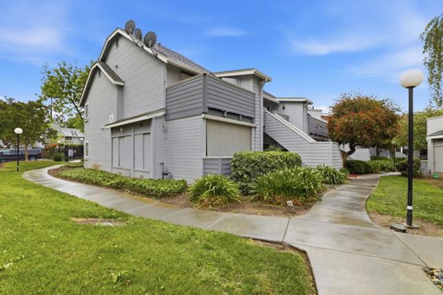 414 Shadowgraph Drive, San Jose CA: https://media.crmls.org/mediaz/8cbb83f3-8a10-4f3b-8214-189b03b3e9af.jpg