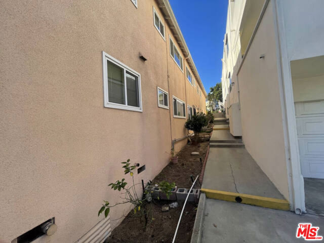  Income Home for Sale in El Segundo, California