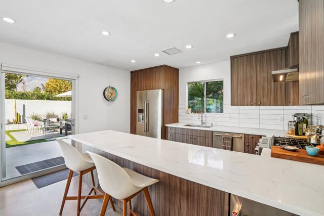 2463 S Broadmoor Drive, Palm Springs CA: https://media.crmls.org/mediaz/8cbbba4a-4aac-4804-bd99-f52bf771762e.jpg