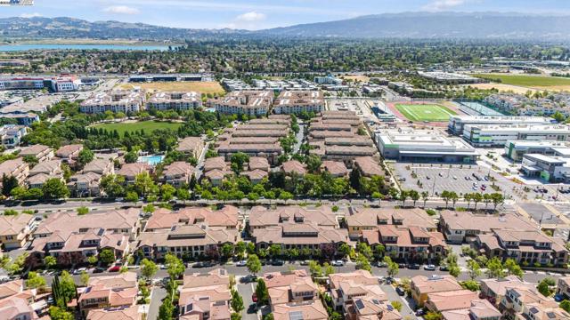 3340 Giovanni Way, Dublin CA: https://media.crmls.org/mediaz/8cbbe8ab-b8dc-4a8d-95ae-124752bd5540.jpg