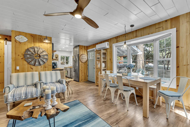 53125 Overlook Drive, Idyllwild CA: https://media.crmls.org/mediaz/8cbce2a4-b534-4921-bb9a-c1a059414a4b.jpg