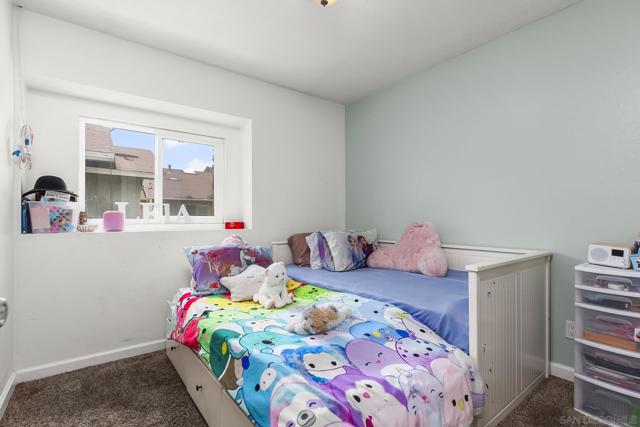 2414 1/2 Grove Ave, San Diego CA: https://media.crmls.org/mediaz/8cbd0128-8134-4f76-9a57-23d3a71f4bf7.jpg