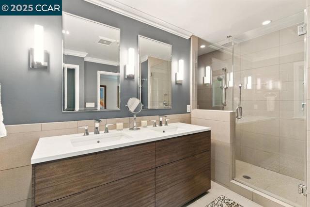 314 Draeger Dr, Moraga CA: https://media.crmls.org/mediaz/8cbd2856-7bc1-4cbf-97b1-a840264e2367.jpg