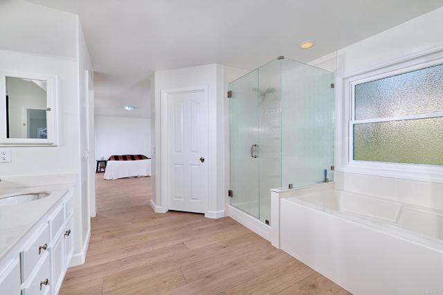 339 La Purisma Way, Oceanside CA: https://media.crmls.org/mediaz/8cbe09dc-1f05-4b27-869a-9cb3be17cda2.jpg