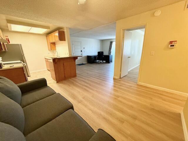 Image 15 of 23 For 32200 Cathedral Canyon Dr  21