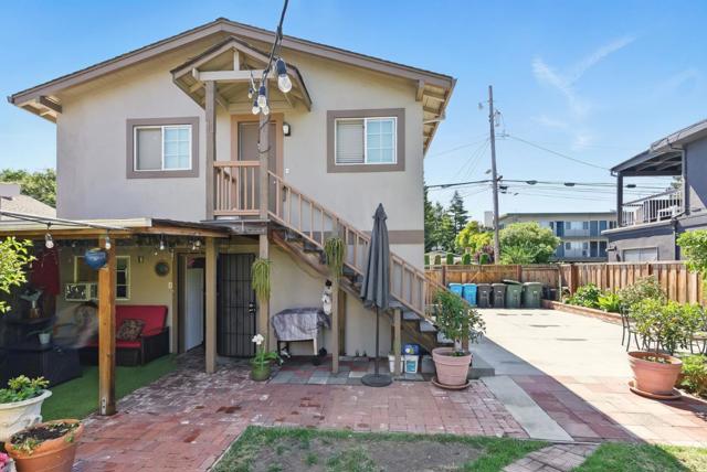 109 Dumbarton Avenue, Redwood City CA: https://media.crmls.org/mediaz/8cbf1f82-03d7-44ad-bc85-cfe1531ecb8a.jpg
