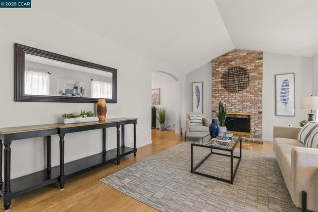 245 Parkview Ter, Vallejo CA: https://media.crmls.org/mediaz/8cbf587b-f199-42e6-ab64-49889cca12db.jpg