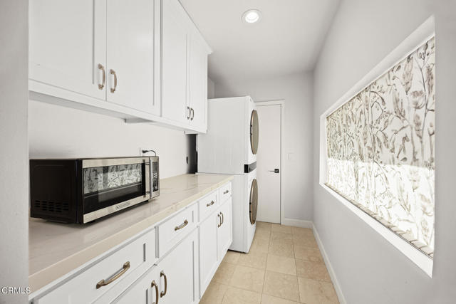 Image 31 of 76 For 4754 Palm Drive