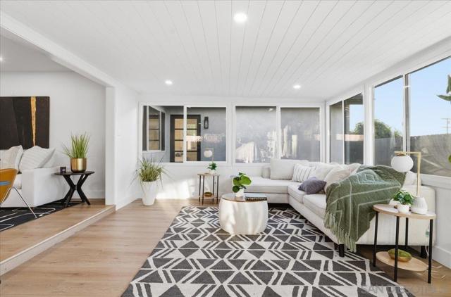 3650 Mount Acadia Blvd, San Diego CA: https://media.crmls.org/mediaz/8cbf6db1-8a7f-49b7-92dd-a7ea22c061eb.jpg