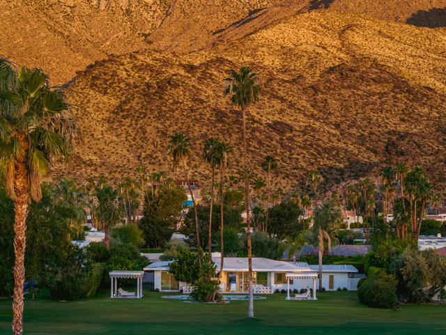 2622 S Calle Palo Fierro, Palm Springs, CA 92264