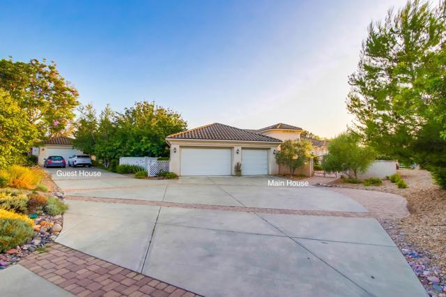 1495 Meredith Road, Fallbrook CA: https://media.crmls.org/mediaz/8cc1a737-3432-4d27-9461-7923c28e3f4f.jpg