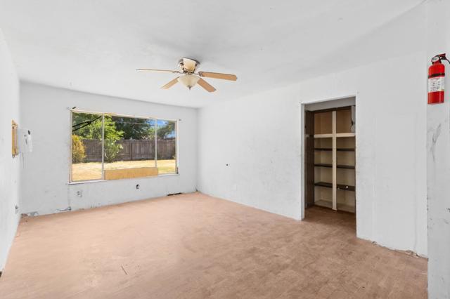 7541 19th Street, Sacramento CA: https://media.crmls.org/mediaz/8cc2a3d1-c73f-410f-a571-e6d1d5185ed7.jpg