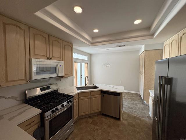 Detail Gallery Image 12 of 30 For 3365 Genoa Way #138,  Oceanside,  CA 92056 - 2 Beds | 2 Baths