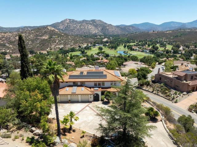 23742 Calistoga Place, Ramona CA: https://media.crmls.org/mediaz/8cc3b27a-7ff3-4a4b-a6f7-611d428636ef.jpg