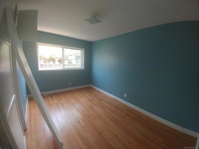 4922 24 Coronado Ave, San Diego CA: https://media.crmls.org/mediaz/8cc3c5c7-4508-4825-9e5b-6fede3b97dca.jpg