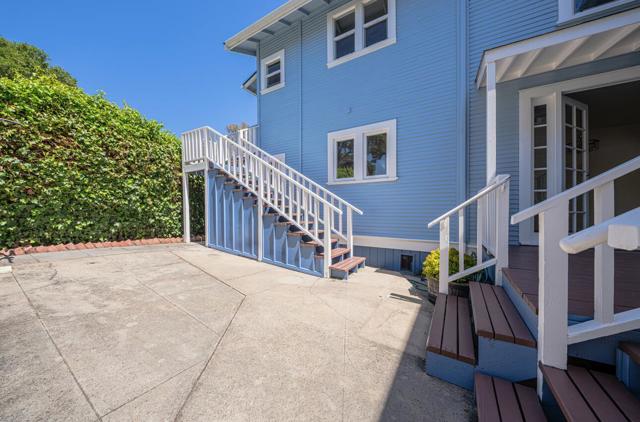 206 Cypress Avenue, Pacific Grove CA: https://media.crmls.org/mediaz/8cc40c66-c6c2-4b1f-a9ae-2047c1639484.jpg