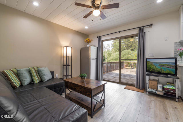 Detail Gallery Image 24 of 27 For 851 Pine Knot Ave, Big Bear Lake,  CA 92315 - 4 Beds | 3 Baths