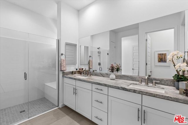 33 Moscato, Rancho Mirage CA: https://media.crmls.org/mediaz/8cc4706b-f263-447e-82aa-7e6bf89841a2.jpg