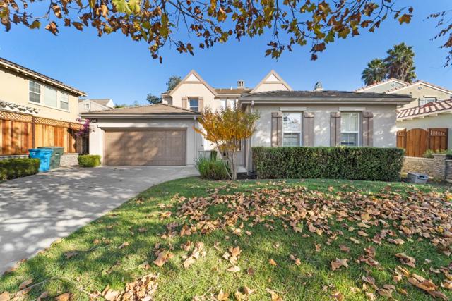 9652 Cooper Place, Gilroy CA: https://media.crmls.org/mediaz/8cc49466-669e-4fea-8297-b3fec570cd94.jpg