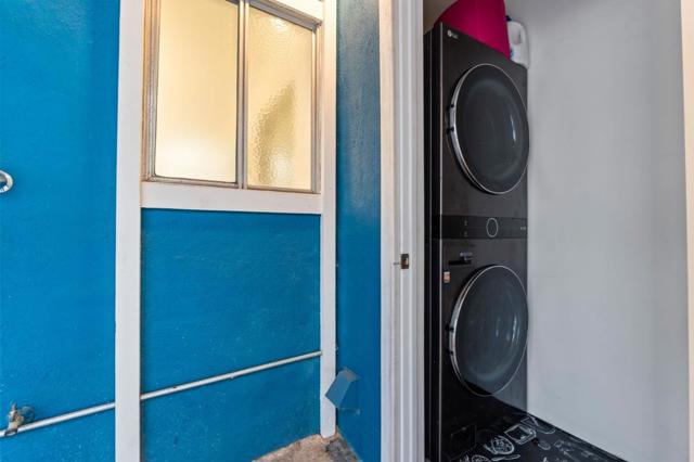 118 Marina Avenue, Aptos CA: https://media.crmls.org/mediaz/8cc4c18e-32f4-49ec-93a8-cf27112d7c05.jpg