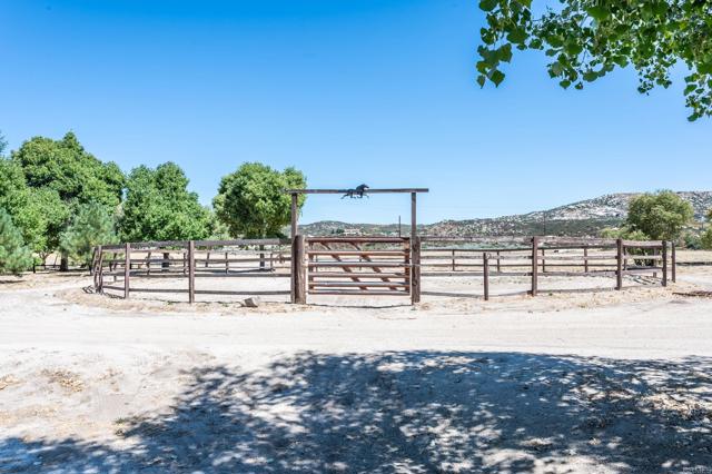 Image 12 of 35 For 2815 Miller Valley