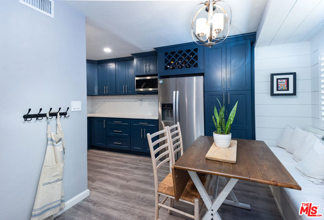 801 East ACACIA Avenue, D photo 7