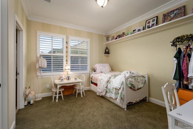 6767 Malachite Place, Carlsbad CA: https://media.crmls.org/mediaz/8cc951b0-1ba2-4d25-b4d8-55514706ae06.jpg