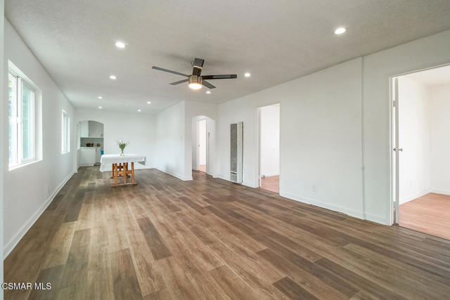 1520 W 107th Street, Los Angeles CA: https://media.crmls.org/mediaz/8cca1a63-cbe9-438a-9f49-eea301d00d35.jpg