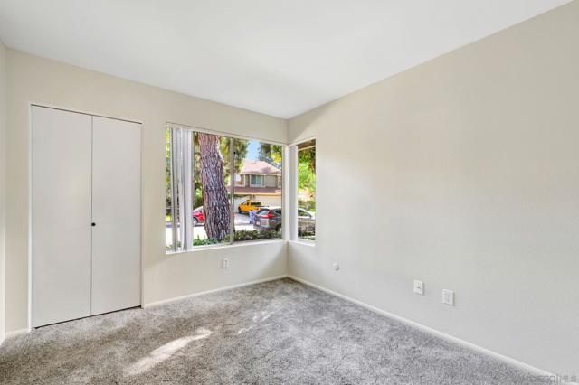 1480 Bridgeview Dr, San Diego CA: https://media.crmls.org/mediaz/8cca1b15-f859-4a36-addf-bdfffa5ba054.jpg
