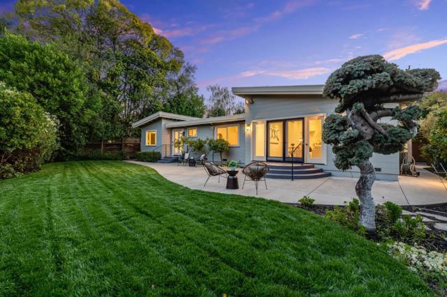 723 Josina Avenue, Palo Alto CA: https://media.crmls.org/mediaz/8cccbb8b-ad70-436d-b8ab-7fa87b1bb2e5.jpg