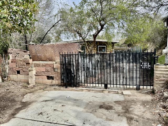 45860 Coyote Street, Banning CA: https://media.crmls.org/mediaz/8ccd7251-ec01-4b38-918c-188c9327c924.jpg