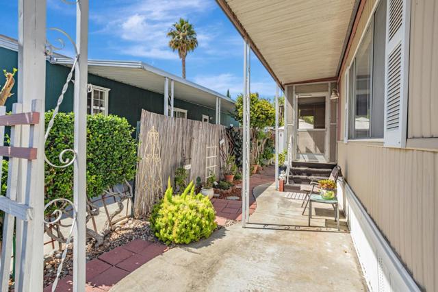 3637 Snell Avenue, San Jose CA: https://media.crmls.org/mediaz/8ccda5d8-13ee-4dd3-a0ea-a03df7598d13.jpg