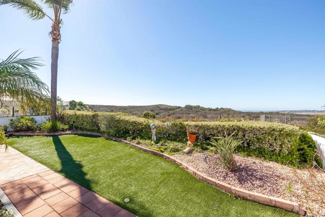 4125 Arcadia Way, Oceanside CA: https://media.crmls.org/mediaz/8ccdd11e-1f83-4e79-b919-a835ec30363a.jpg