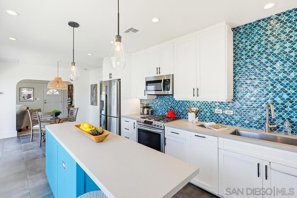 2064 Venice Street - photo 18