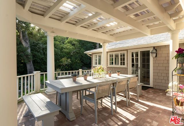 663 Lilac Drive, Santa Barbara CA: https://media.crmls.org/mediaz/8cd04eba-3927-4b5b-b6c6-0b5e0b4c2743.jpg