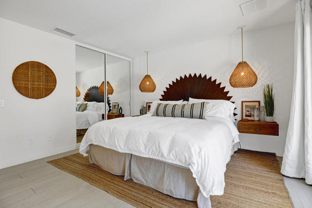 1373 E Madero Circle, Palm Springs CA: https://media.crmls.org/mediaz/8cd134fe-b2a5-45ae-9305-7551aea95801.jpg