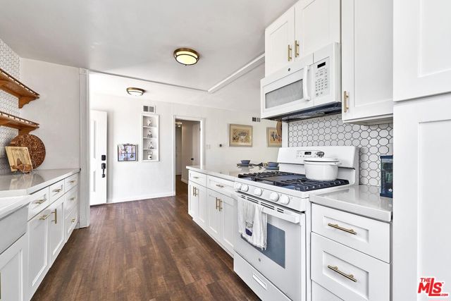 Image 5 of 42 For 5541 Marcella Avenue