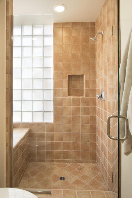 50135 Camino Privado, La Quinta CA: https://media.crmls.org/mediaz/8cd45a83-bf66-40f2-930c-9182b0aaab9c.jpg
