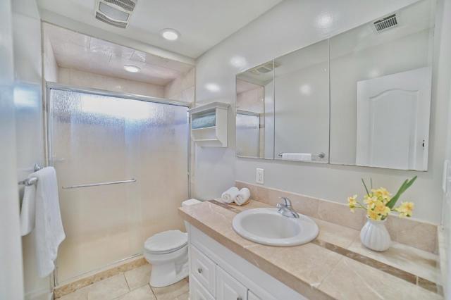 335 Grove Street, Half Moon Bay CA: https://media.crmls.org/mediaz/8cd63c36-27f5-43d9-bbcc-f060f3dd02a1.jpg