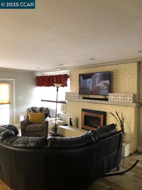 1502 Hillcrest Road, San Pablo CA: https://media.crmls.org/mediaz/8cd75b65-838a-4597-bbf6-d0cf6b2b54b6.jpg
