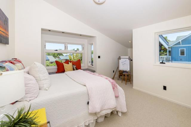 240 Sunset Avenue, Santa Cruz CA: https://media.crmls.org/mediaz/8cd76430-e00a-4806-94ce-d1445c475d4d.jpg