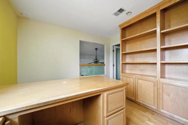 520 Weybridge Drive, San Jose CA: https://media.crmls.org/mediaz/8cd79b18-7a6b-4801-851d-398266c8082e.jpg