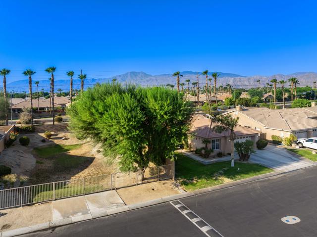80559 Virginia Avenue, Indio CA: https://media.crmls.org/mediaz/8cd82be7-0afa-48e0-813f-c1b5e3e06dc5.jpg