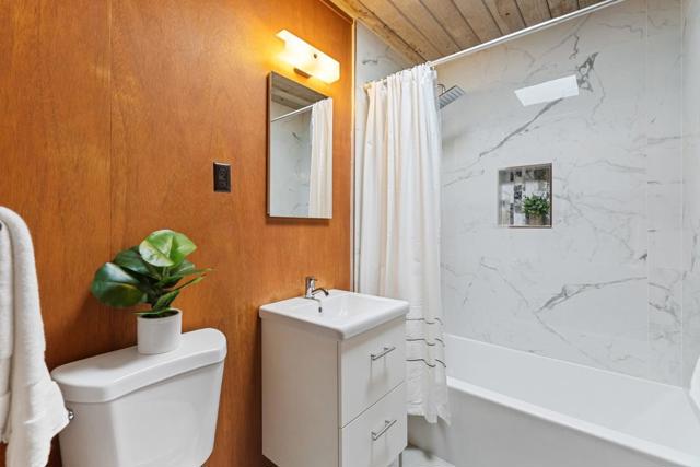 Image 31 of 43 For 2302 Fairglen Drive