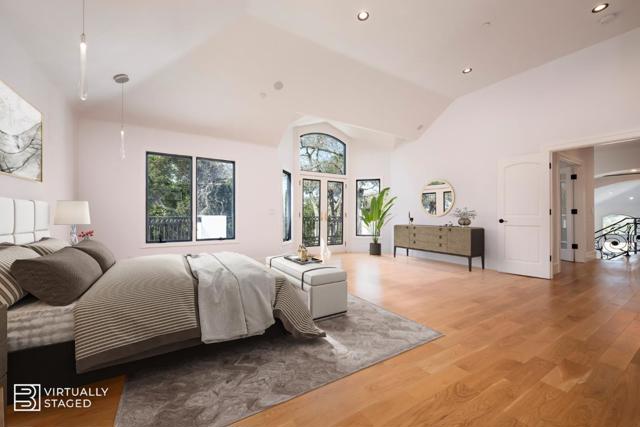 333 Raymundo Drive, Woodside CA: https://media.crmls.org/mediaz/8cd8d732-528e-4fac-8ecb-fd335c853026.jpg