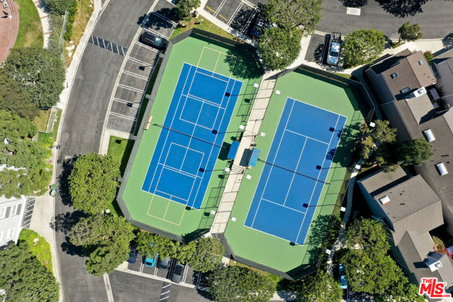 13082 Mindanao Way, Marina del Rey CA: https://media.crmls.org/mediaz/8cd91ee4-a949-4580-9f76-3b8740035ce7.jpg