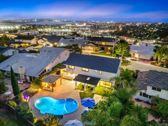 Detail Gallery Image 10 of 48 For 3865 Cadden Way, San Diego,  CA 92117 - 4 Beds | 2/1 Baths