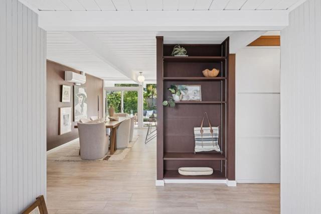 822 Dartshire Way, Sunnyvale CA: https://media.crmls.org/mediaz/8cdb221a-edb9-47a4-8ed6-c12c1f4eeeb9.jpg
