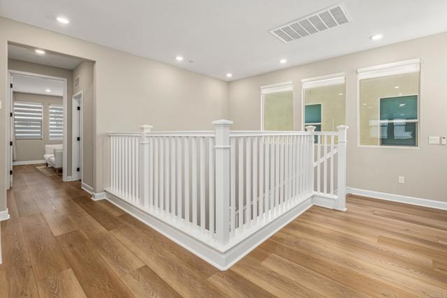 Detail Gallery Image 14 of 44 For 675 Westbrook Loop, San Marcos,  CA 92078 - 5 Beds | 4/1 Baths