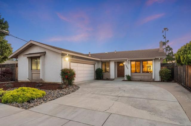 1023 Virginia Avenue, Campbell CA: https://media.crmls.org/mediaz/8cdc3a1a-1a25-4140-ac2f-dd88808a4d13.jpg
